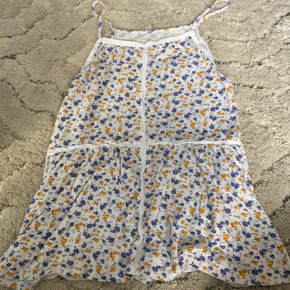 Like new floral tank top